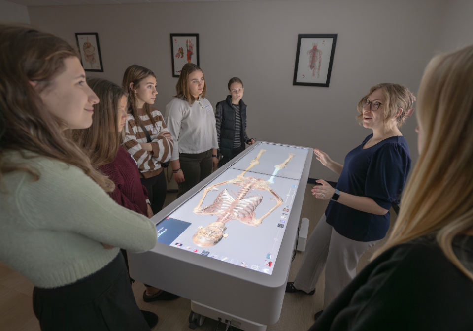 best hall anatomage table