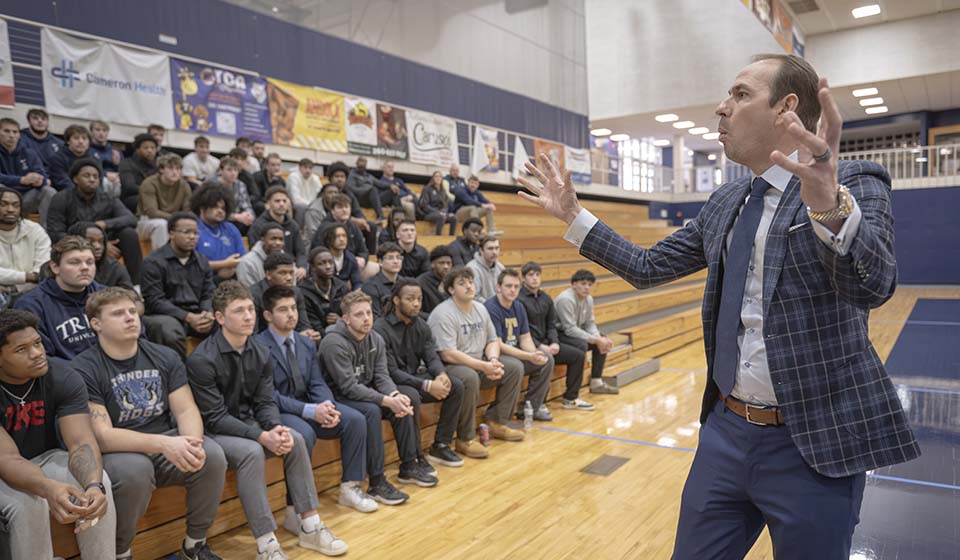 Indianapolis Colts Head Coach Shane Steichen speaking to Trine University football team