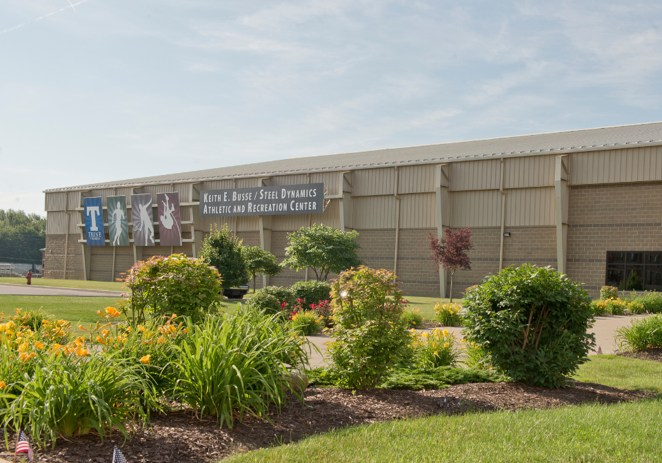 outside image of the keith e. busse/steel dynamics inc. athletic and recreation center building